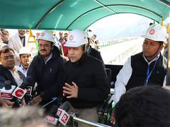 
      
      J-K:Ashwini Vaishnaw inspects progress of USBRL project
      
      