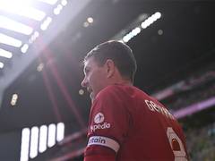 
      
      Klavan gets emotional after Liverpool legends match
      
      