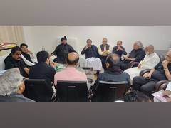 
      
      TMC joins opposition meet in Parliament
      
      