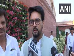 
      
      'Will Cong keep wearing black clothes after their black deeds?'
      
      
