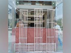 
      
      MCD seals 'Paradise Mall' in Rajouri Garden
      
      