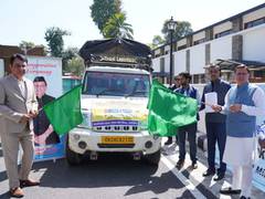 
      
      Uttarakhand CM flags off vehicles carrying relief materials 
      
      