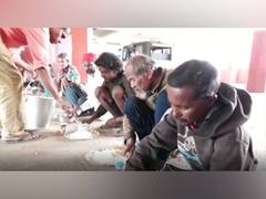 
      
      Meet 3 men from Assam's Golaghat feeding needy since Covid-19
      
      
