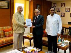 
      
      Sri Lankan envoy Moragoda meets RBI governor Shaktikanta Das
      
      