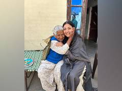 
      
      Deepti Naval finally met old relative she'd been searching for
      
      