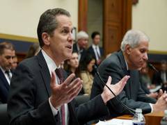 
      
      US regulatory system 'failed' to prevent SVB collapse
      
      