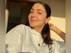 
      
      Anushka Sharma prepares kale chane, poori on Ram Navami 
      
      