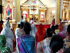 
      
      Tamil Nadu: Palm Sunday celebration on Rameswaram Island
      
      