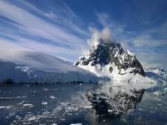 
      
      Deep ocean currents near Antarctica on the verge of collapsing
      
      