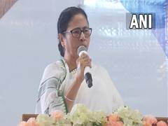 
      
      BJP hired goons from Bihar to incite violence in Bengal: Mamata
      
      