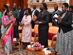 
      
      Parliamentary delegation from South Sudan calls on President
      
      