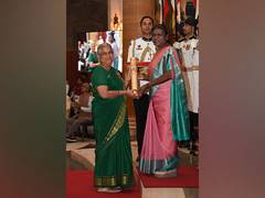 
      
      President Murmu presents Padma Awards 2023 
      
      