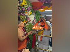
      
      'Adipurush' director Om Raut visits Karmanghat Hanuman Temple
      
      