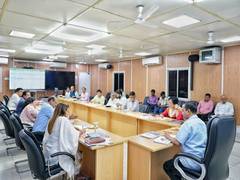 
      
      Delhi CM Kejriwal reviews MCD's education system
      
      