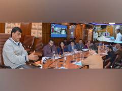 
      
      J-K Chief Secy directs officials to make PSUs profitable
      
      