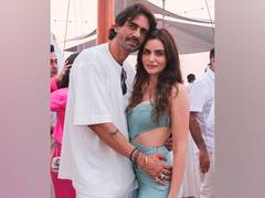 
      
      Arjun Rampal 's b'day post for Gabriella is all things love
      
      