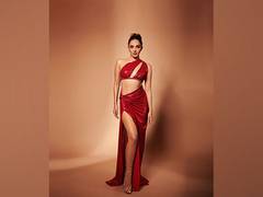 
      
      Kiara Advani oozes glam in red outfit, see pics
      
      