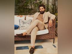 
      
      Allu Arjun thanks fans for their wishes on his 41st birthday
      
      