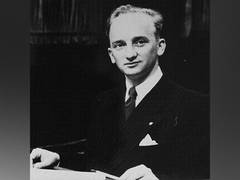 
      
      Last surviving Nuremberg prosecutor of Nazis dies at 103 
      
      