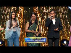 
      
      Elois Brand awards prize money to the 6 finalists of Indian Idol
      
      