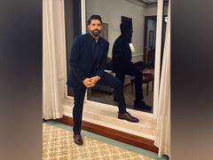 
      
      Farhan Akhtar treats fans with throwback picture
      
      