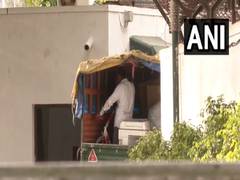 
      
      Rahul Gandhi starts vacating government bungalow
      
      