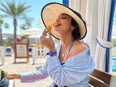 
      
      Shilpa Shetty enjoys her 'Sunday Binge' with curly fries
      
      