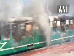 
      
      Fire breaks out in local train at Gujarat's Botad Railway Station
      
      