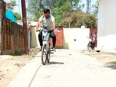 
      
      20-year-old Chhatarpur lad makes electric bicycle
      
      