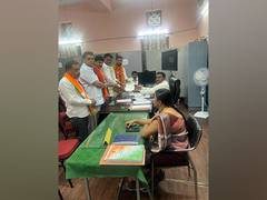 
      
      Sapthagiri Gowda files nomination from Gandhinagar segment
      
      