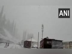 
      
      Parts of Himachal Pradesh receives snowfall, covers Atal Tunnel
      
      