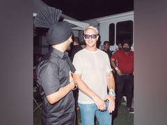 
      
      Diljit Dosanjh, Diplo enjoys 