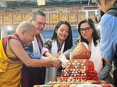 
      
      Tibetans in Toronto gather to support Panchen Lama's release
      
      