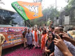 
      
      Delhi BJP chief flags off free pilgrimage bus service
      
      