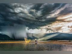 
      
      Khanh Phan Thi wins 14th Greenstorm Global Photography Award
      
      