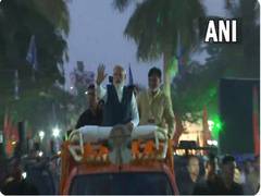 
      
      PM Modi holds mega roadshow in Daman
      
      
