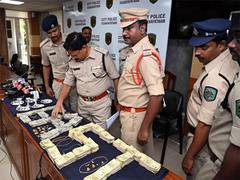 
      
      Vizag city police arrest woman, recover gold worth lakhs
      
      