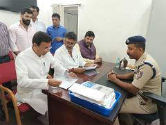 
      
      Congress alleges Shah of promoting 