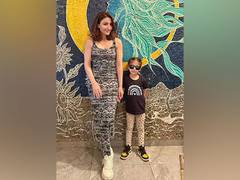 
      
      This is how Soha Ali Khan is welcomed by her daughter Inaaya
      
      