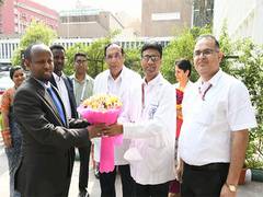 
      
      Foreign delegates applaud India's healthcare infrastructure
      
      