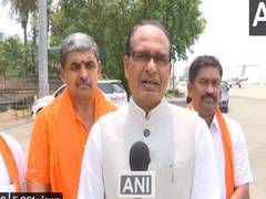 
      
      MP CM Chouhan refers congress leader as 