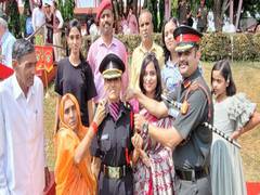 
      
      Galwan Valley hero's widow becomes Army officer
      
      