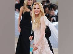 
      
      Nicole Kidman wears custom dress from 2004 Chanel campaign
      
      