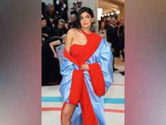
      
      Met Gala 2023: Kylie Jenner looks red hot in thigh-high slit gown
      
      