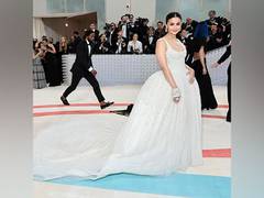 
      
      Met Gala 2023: Alia wears a gown made using one lakh pearls
      
      