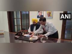 
      
      Punjab offices to function from 7.30 am from today
      
      