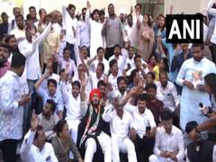 
      
      Pawar resignation: NCP workers protest in Mumbai
      
      