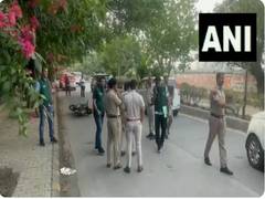 
      
      Two members of Lawrence Bishnoi gang arrested from Delhi's Rohini
      
      