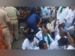 
      
      Police detain farmers union members protesting privatisation
      
      