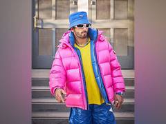
      
      Ranveer attends Arsenal-Chelsea EPL derby clash
      
      